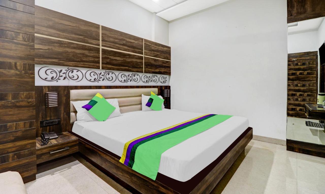 Treebo Trend Anjali Mahal Hotel Mathura Bagian luar foto